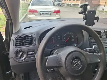 Volkswagen Polo 2014 года за 4 400 000 тг. в Петропавловск – фото 6
