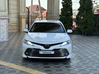 Toyota Camry 2018 года за 14 000 000 тг. в Алматы