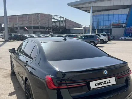 BMW 740 2020 года за 37 000 000 тг. в Астана – фото 3