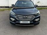 Hyundai Santa Fe 2016 годаүшін10 900 000 тг. в Алматы