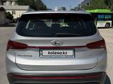 Hyundai Santa Fe 2021 года за 14 500 000 тг. в Шымкент – фото 4