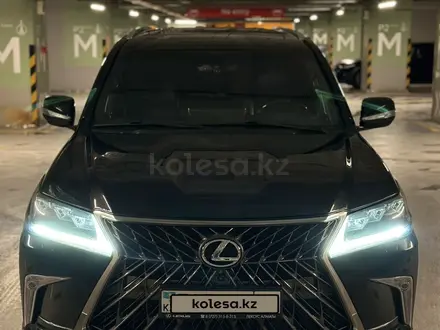 Lexus LX 570 2016 года за 38 000 000 тг. в Алматы