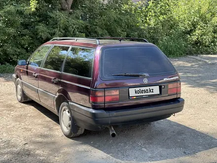 Volkswagen Passat 1993 года за 1 500 000 тг. в Усть-Каменогорск – фото 4