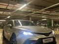 Toyota Camry 2021 года за 18 400 000 тг. в Астана – фото 4