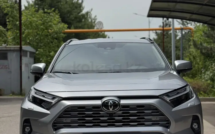 Toyota RAV4 2025 года за 19 000 000 тг. в Алматы