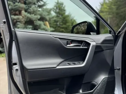 Toyota RAV4 2025 года за 19 000 000 тг. в Алматы – фото 14
