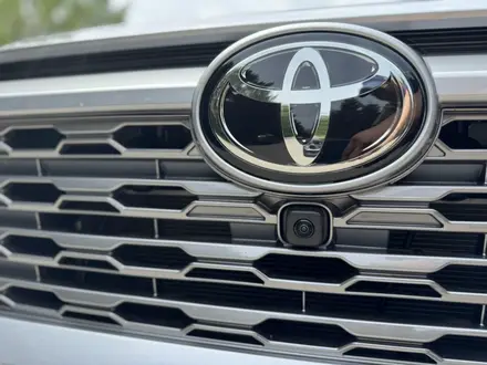 Toyota RAV4 2025 года за 19 000 000 тг. в Алматы – фото 32