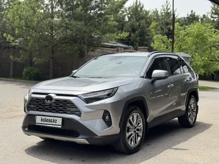 Toyota RAV4 2025 года за 19 000 000 тг. в Алматы – фото 2