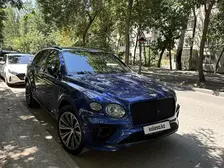 Bentley Bentayga, 2021