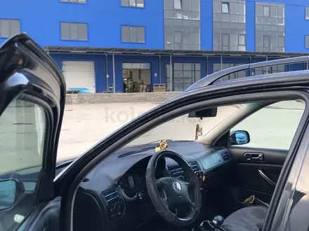 Volkswagen Golf 2001 года за 1 800 000 тг. в Алматы – фото 8