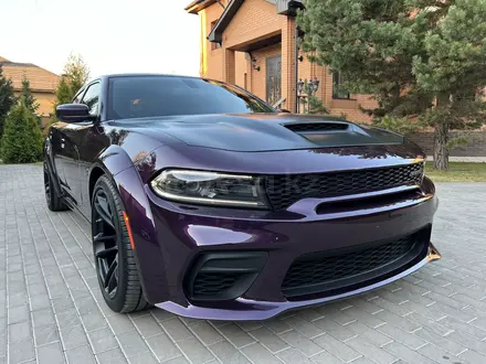 Dodge Charger 2022 года за 57 000 000 тг. в Караганда