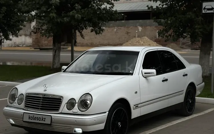 Mercedes-Benz E 320 1998 года за 4 100 000 тг. в Кокшетау