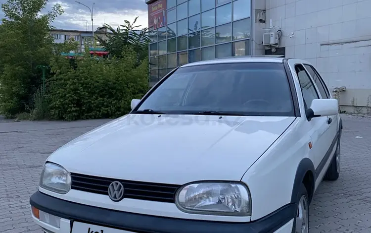 Volkswagen Golf 1993 года за 1 550 000 тг. в Караганда