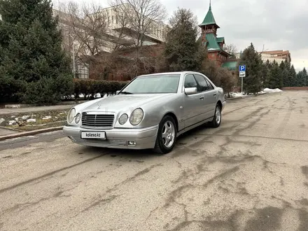 Mercedes-Benz E 280 1999 года за 2 900 000 тг. в Алматы – фото 3