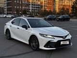 Toyota Camry 2023 годаүшін18 000 000 тг. в Астана – фото 2