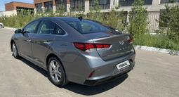 Hyundai Sonata 2019 годаfor6 300 000 тг. в Караганда – фото 2