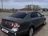 Volkswagen Passat 2006 года за 2 700 000 тг. в Астана – фото 4