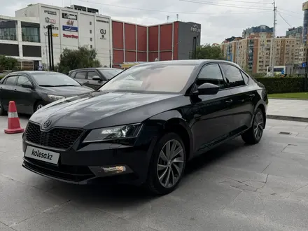 Skoda Superb 2017 года за 12 000 000 тг. в Алматы – фото 2