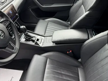 Skoda Superb 2017 года за 12 000 000 тг. в Алматы – фото 6