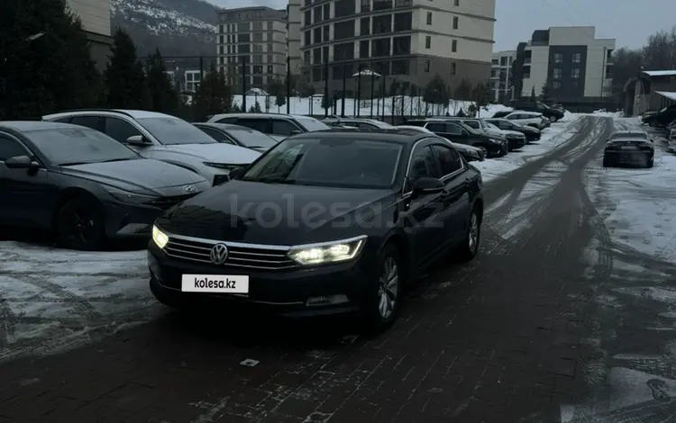 Volkswagen Passat 2017 годаfor10 500 000 тг. в Алматы