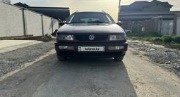 Volkswagen Passat 1995 года за 2 700 000 тг. в Шымкент – фото 2