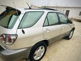 Lexus RX 300 2002 годаүшін5 800 000 тг. в Жанаозен – фото 2