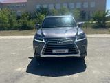 Lexus LX 570 2016 года за 36 000 000 тг. в Атырау