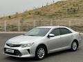 Toyota Camry 2017 года за 9 900 000 тг. в Алматы – фото 2