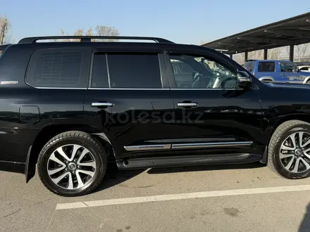 Toyota Land Cruiser 2019 года за 31 000 000 тг. в Алматы – фото 5