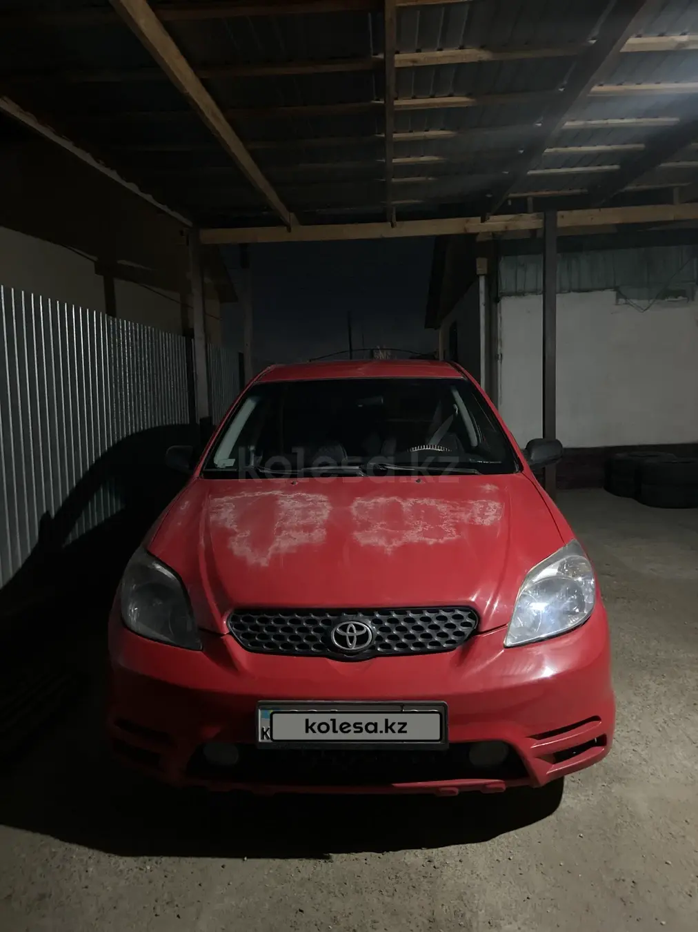 Toyota Matrix, 2004