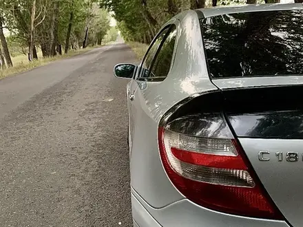 Mercedes-Benz C 180 2005 года за 2 500 000 тг. в Караганда – фото 4