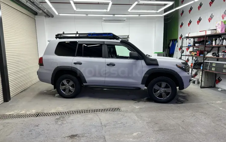 Toyota Land Cruiser 2008 года за 28 000 000 тг. в Астана