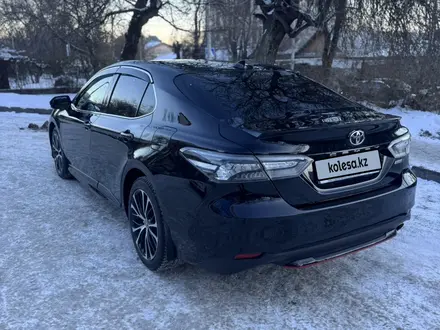 Toyota Camry 2020 года за 14 900 000 тг. в Алматы – фото 8