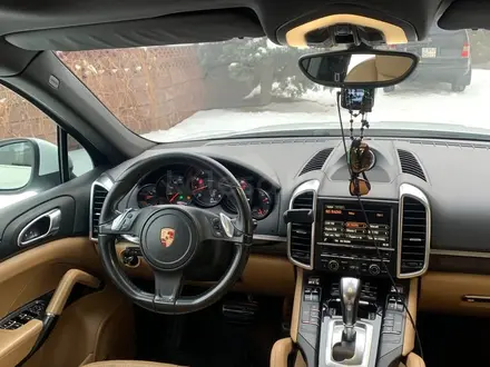 Porsche Cayenne 2014 года за 16 200 000 тг. в Алматы – фото 11