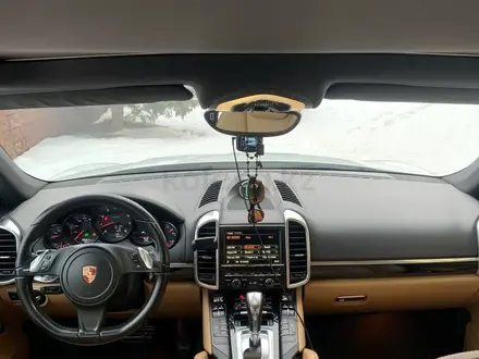 Porsche Cayenne 2014 года за 16 200 000 тг. в Алматы – фото 15