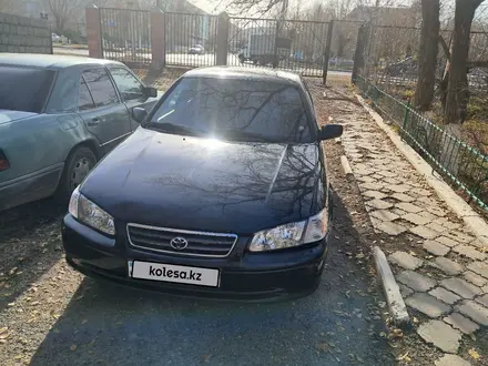 Toyota Camry 2000 года за 3 800 000 тг. в Жанатас – фото 4