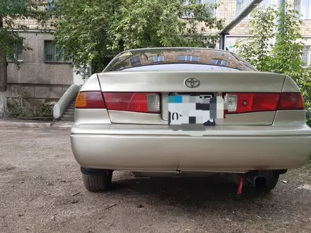 Toyota Camry 2001 года за 3 500 000 тг. в Абай (Абайский р-н) – фото 6