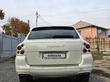 Porsche Cayenne 2004 года за 5 500 000 тг. в Алматы – фото 2