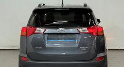 Toyota RAV4 Prestige 2015 года за 9 790 000 тг. в Астана – фото 4