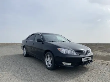 Toyota Camry 2005 года за 4 500 000 тг. в Атырау