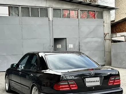 Mercedes-Benz E 55 AMG 2002 года за 11 000 000 тг. в Алматы – фото 6