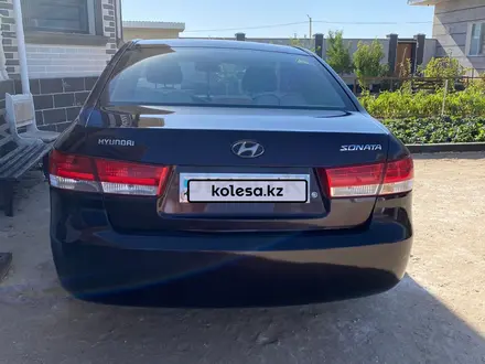 Hyundai Sonata 2006 года за 3 800 000 тг. в Актау – фото 2