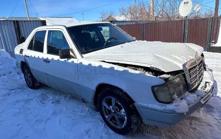 Mercedes-Benz E 200 1992 года за 900 000 тг. в Караганда