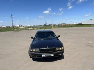 BMW 728
