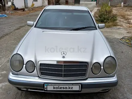 Mercedes-Benz E 280 1997 года за 3 500 000 тг. в Жанакорган – фото 3