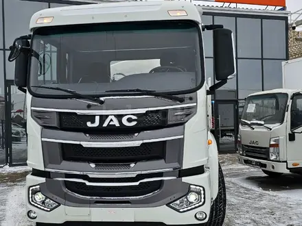 JAC  Автоцистерна АЦПТ-10 для перевозки питьевой воды, молока на шасси JAC N200 2024 года за 38 000 000 тг. в Атырау – фото 41