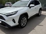 Toyota RAV4 2023 годаүшін17 500 000 тг. в Караганда – фото 2