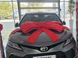 Toyota Camry 2023 года за 17 300 000 тг. в Караганда