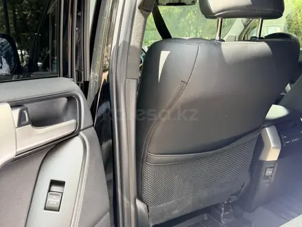 Toyota Land Cruiser Prado 2021 года за 31 000 000 тг. в Алматы – фото 13