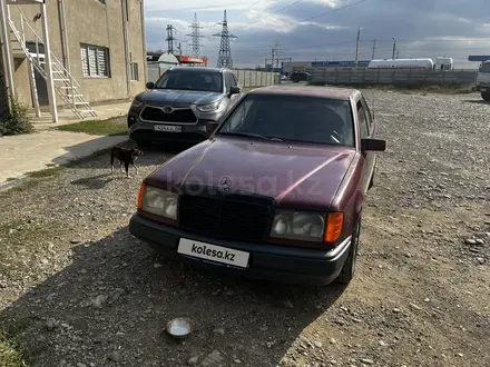 Mercedes-Benz E 230 1991 года за 1 100 000 тг. в Тараз – фото 4